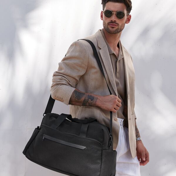 Airside weekender Miniaturansicht